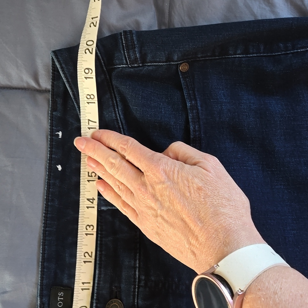 Talbot's Straight Leg Jeans Size 18W. Like new. - Picture 6 of 7